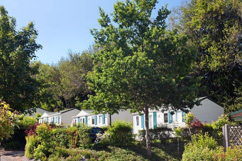 Hotel Camping Le Caussanel Canet-de-Salars Exterior foto