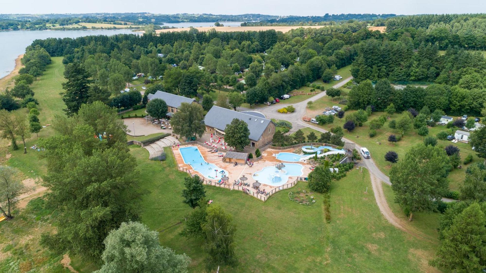 Hotel Camping Le Caussanel Canet-de-Salars Exterior foto